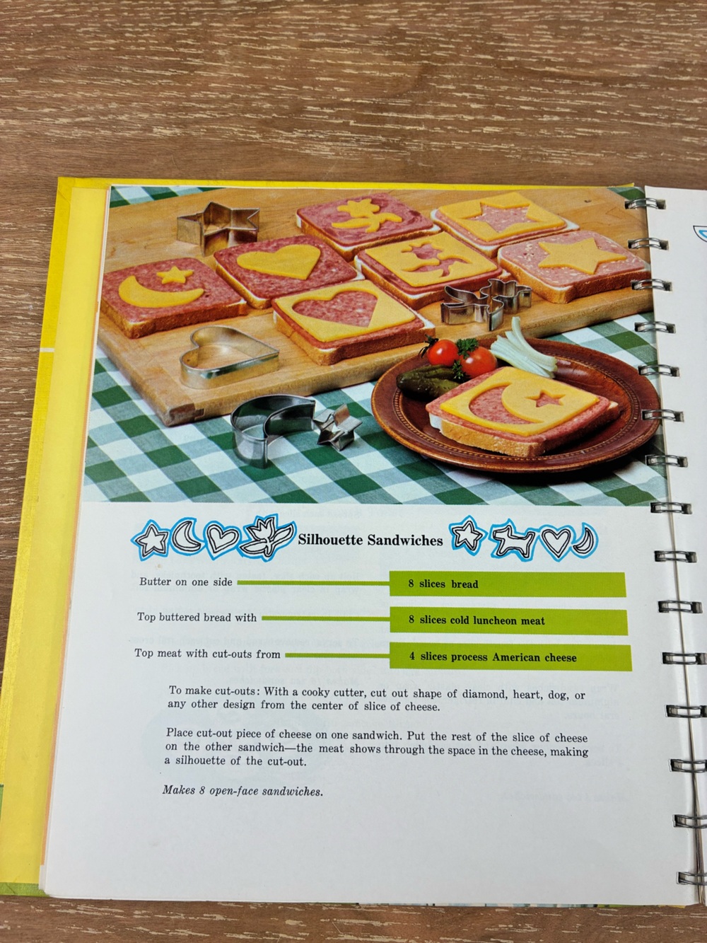Vintage Betty Crocker’s New Boys and Girls Cookbook - Picture 4 of 7